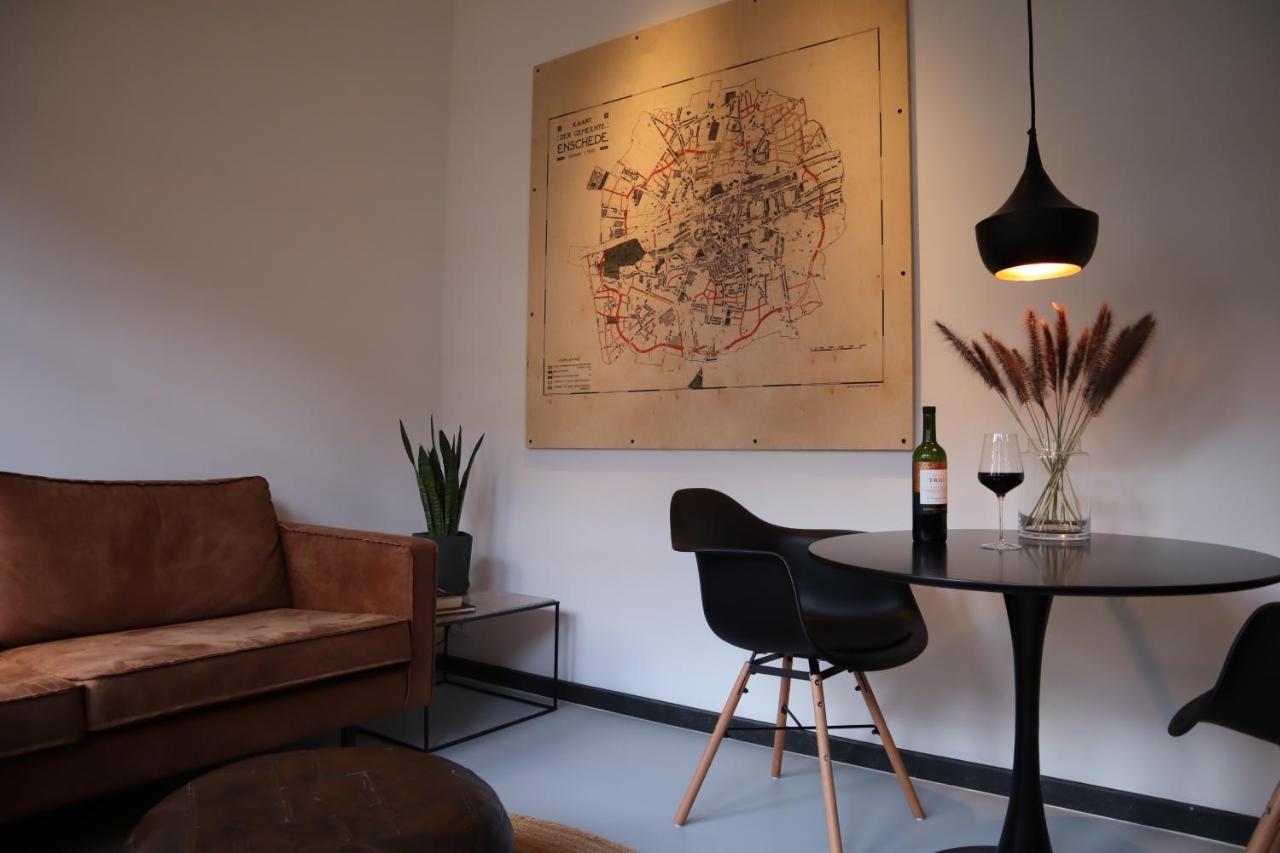 Overnachten In De Oude West-Indieschool Enschede Exteriér fotografie