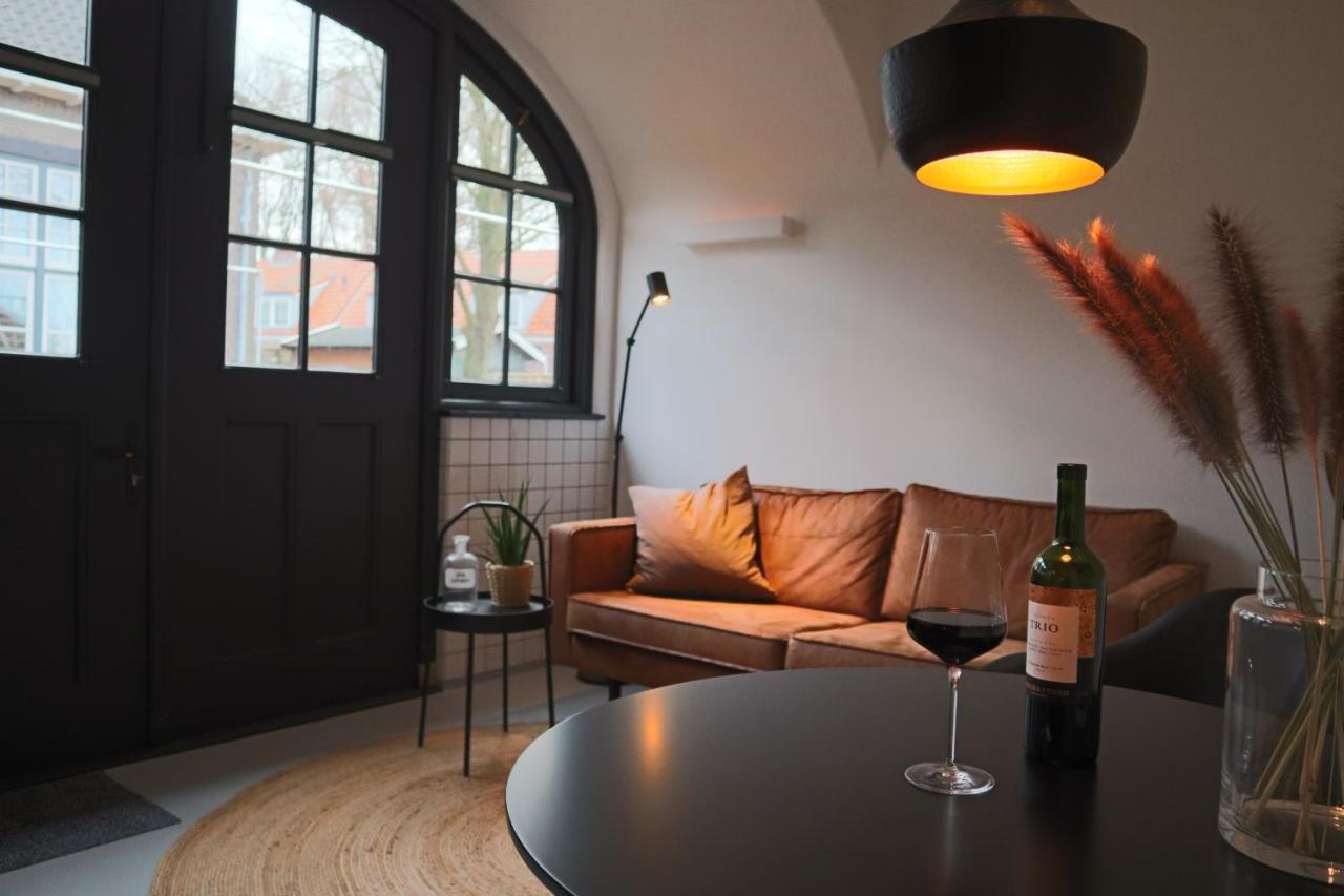 Overnachten In De Oude West-Indieschool Enschede Exteriér fotografie