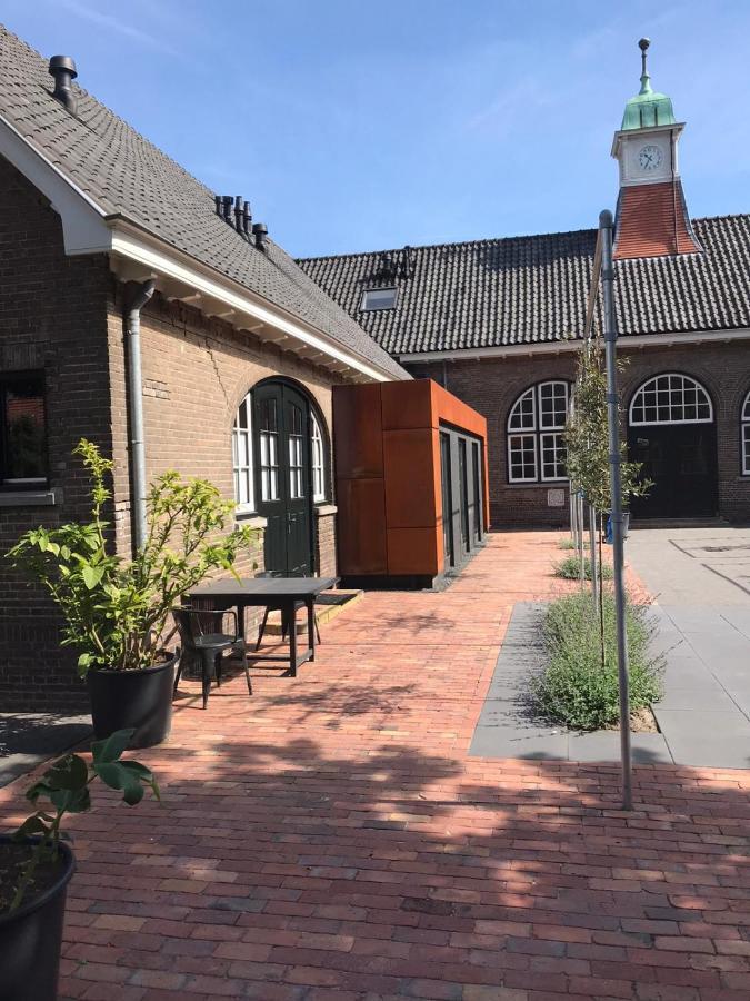 Overnachten In De Oude West-Indieschool Enschede Exteriér fotografie